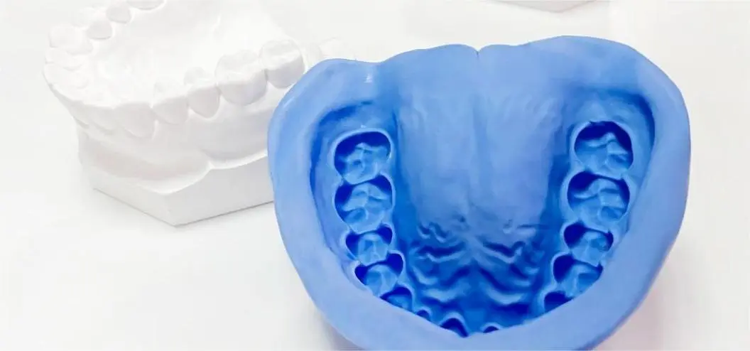 Nova massa de laboratório para duplicação de modelo dentário preciso