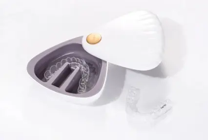 Alinhadores claros, comunicação clara: VinciSmile mantém você conectado